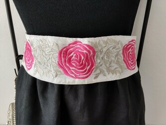 ★ピンクｘ金モール★薔薇★インド刺繍のリボンベルト★の画像