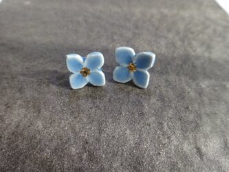 小さい花のpieace／earring (水色）の画像