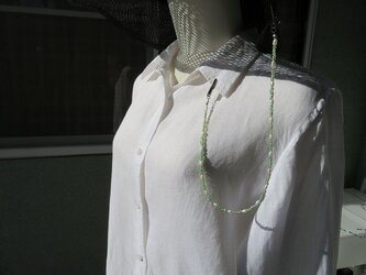 グリーンのガラスビーズと淡水パールの帽子クリップ (送料無料)の画像