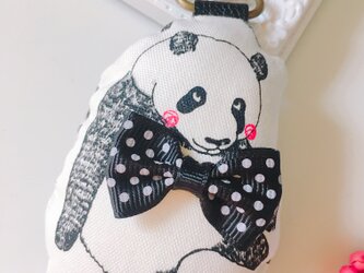 大人のキーホルダー　おめかしパンダ君。の画像
