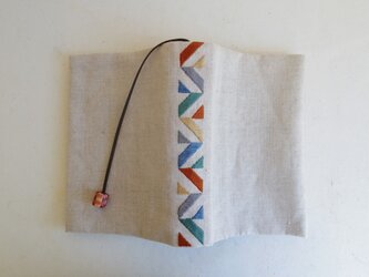 【アウトレット】手刺繍ブックカバーBの画像