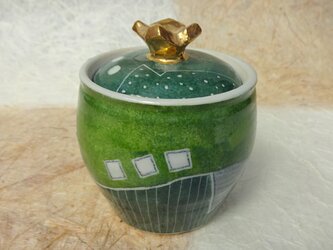 緑の蓋物の画像