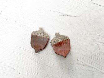 どんぐりの箸置き・2個セットの画像