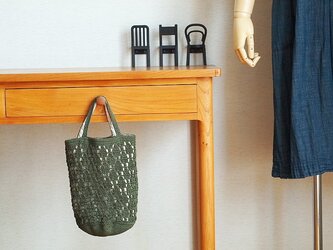 ツリー柄方眼編みのワンマイルトート*カーキの画像