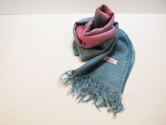 国産シルク100％手描き染めストール pink&blue grayの画像