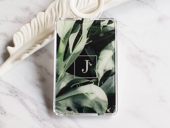 【名入れ可】Monstera Leaf + Your Initial クリアカードケースの画像