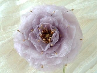 シルクオーガンジーの薔薇 ゴールデンパープル*コサージュの画像