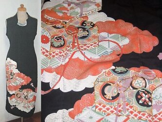 留袖リメイク♪花文箱文が素敵な留袖ハイネックワンピース♪ハンドメイド♪正絹♪フォーマル・パーティー・海外旅行・着物リメイクの画像