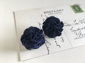 【ピアス】フリルの耳飾り -toiro- （ネイビー）の画像