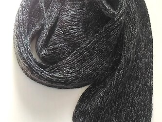 黒ポイのニットマフラー。ウールとモヘア。の画像