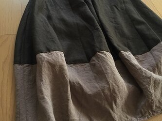 リネンのバイカラーのバルーンスカートブラウン系 M~Lの画像