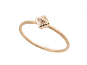 Diamond octahedron Ringの画像