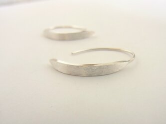メブキフックピアス Lの画像