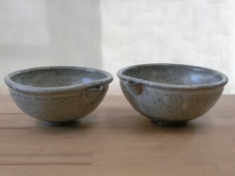 グレー刷毛目粉引き片口鉢の画像