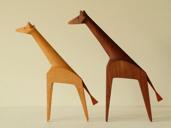 キリンさんのカップル　（ ウォールナットジラフ & オークジラフ）の画像