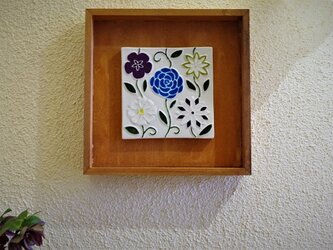 ガラス絵壁飾り　花模様の画像