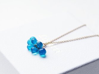 ネオンブルーアパタイトのしゃらしゃら房ネックレス　～Nivesの画像