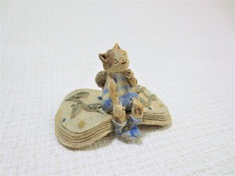 ネコ天使・ブルー【猫と本】　の画像