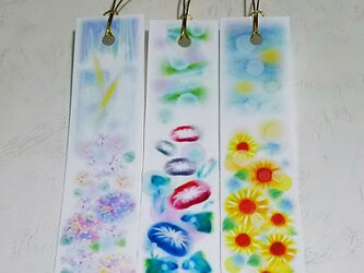 夏の3種の花の栞(しおり)　 紫陽花・朝顔・ひまわり　パステルアートのブックマークの画像