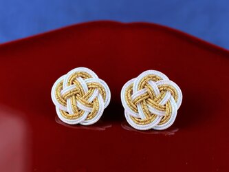 ホワイトゴールド 水引イヤリング ピアス (着物,浴衣,753,和,正月,成人式,和装,入学式,シンプル)の画像