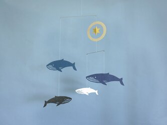 モビール「クジラ」その1の画像