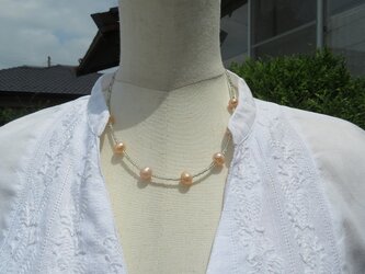 淡いピンクの淡水パールネックレス(送料無料)の画像