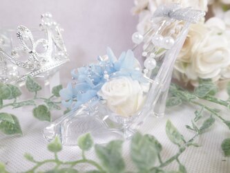 【ドラマチックな恋】ガラスの靴モチーフ プリザーブドフラワーの画像