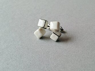 とうきのピアス(white cubes)の画像