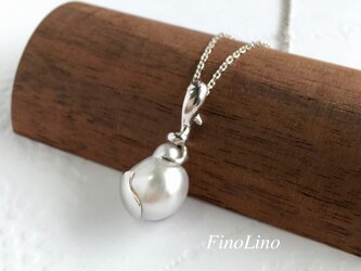 南洋白蝶バロックパール の しずく ペンダントの画像