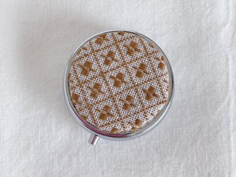 ピルケース〈裏うろこの糸つなぎ〉4.8cmの画像