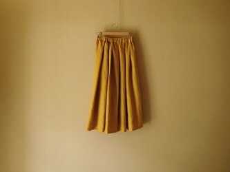 リネンのスカート　マスタードの画像