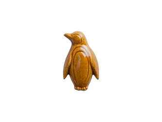 陶器ブローチ　ペンギン(立)飴色の画像