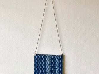 藍染め　手織りショルダーバッグ　裂き糸の画像