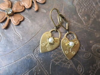 ハートロックピアス パール pierced earrings heart lock pearl <PE2-1219>の画像