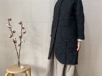 中綿キルティングコート(チャコール)の画像