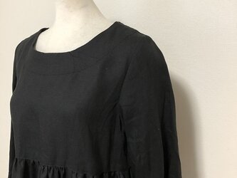 ブラックのギァザーブラウスM~Lの画像
