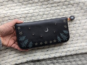 刺繍革財布『夜の森』牛革BLACK×3色（ラウンドファスナー型）の画像