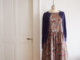 Liberty: A castle garden (ア　キャッスル　ガーデン） クラシックワンピースの画像