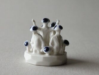 小さなヒトのオブジェ 10 (とりあえずリーダーキノコ)の画像