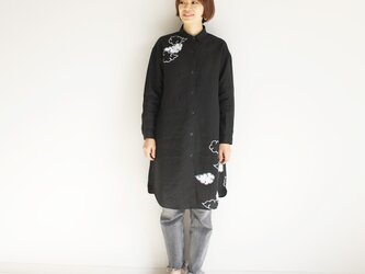 リネン・ロングシャツ黒　＜雲＞の画像