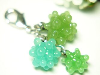 こんぺいとう　フック付きチャーム　緑系の画像