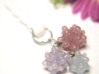 こんぺいとう３粒　イヤホンピアス　おとな色の画像