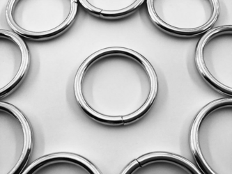 送料無料　リングチャーム　リングパーツ　シルバー　丸　30mm　10個　メタルパーツ　フープ　 AP0946の画像