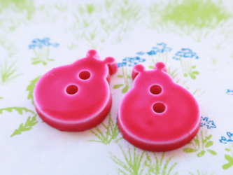 (2個) てんとう虫のボタン(ピンク)　フランス製の画像