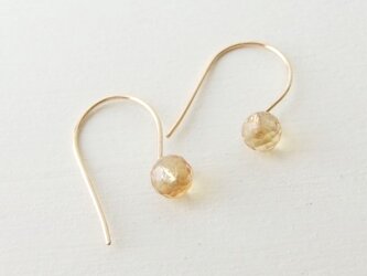 シトリンフックピアス(14kgf）の画像