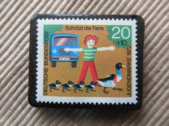 ドイツ　童話切手ブローチ　5923の画像