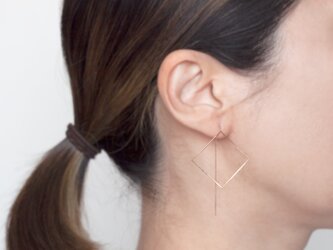 Pendulum pierced earrings / Squareの画像