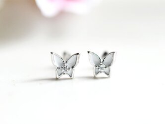 バタフライ（蝶々）のピアス　イヤリング 1ペア用　2色の画像