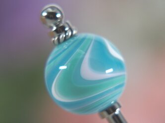 ぐるぐる模様とんぼ玉のかんざし　青系×緑系の画像