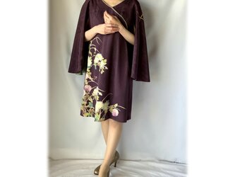 着物ケープワンピース：刺繍菊模様・訪問着・着物リメイク・着物リメイクドレス・国内送料無料・２日以内発送・1904d01の画像